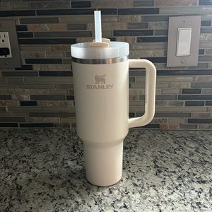 Stanley 40 oz. Quencher H2.0 FlowState Tumbler